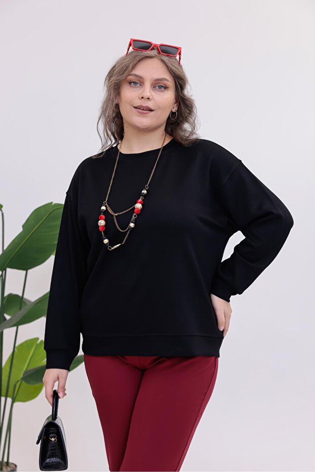 سويت شيرت أساسي ذو رقبة دائرية مقاس كبير - 3