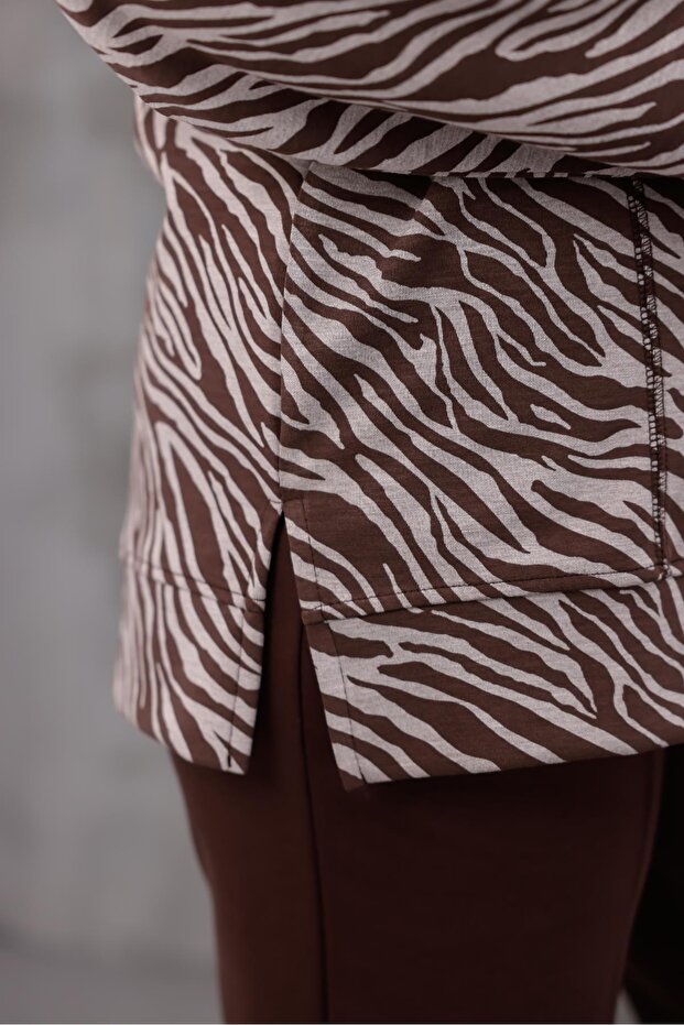 طقم من القماش المودال بنقشة الحمار الوحشي مقاس كبير - 8