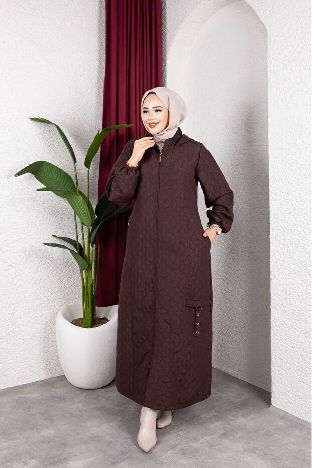 Women's Zipper Closure Full Length Quilted Coat