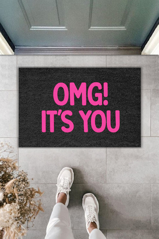 طباعة رقمية حديثة - OMG IT'S YOU - سجادة أمام الباب