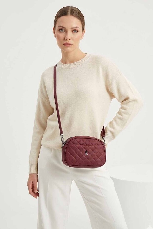 Women's Quilted Crossbody Bag - Shoulder Bag with Strap