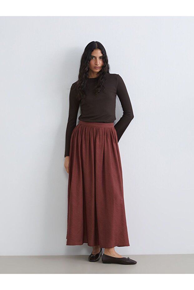 تنورة LCW Modest بنية اللون بخصر مطاطي ونمط مزخرف