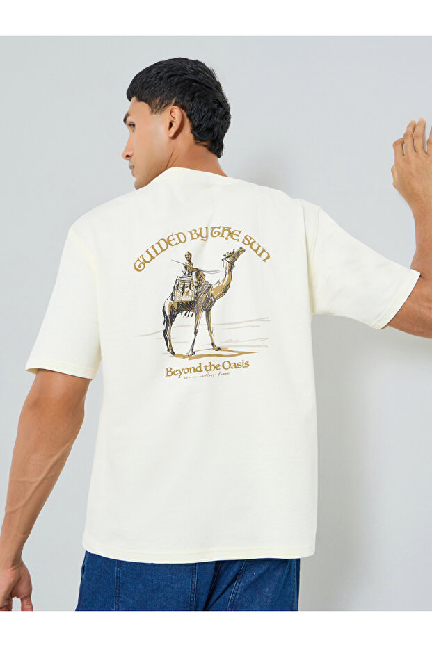 Men Oversized Camel Graphic T-Shirt