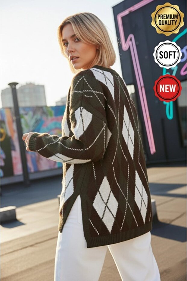 Women's Slit Diamond Patterned Oversized Sweater Fmoda1992