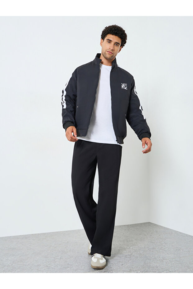 جاكيت رياضي رجالي أسود بسحاب - 2