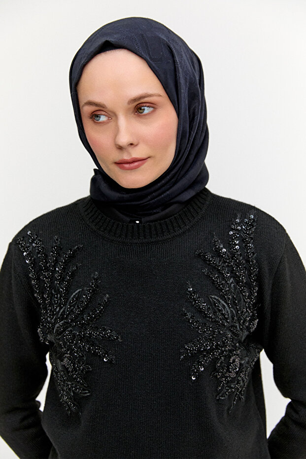 Payet İşlemeli Çiçek Nakışlı Triko Tunik - 5