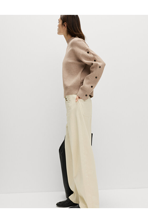 Soft Touch Düğme Detaylı Triko - 5