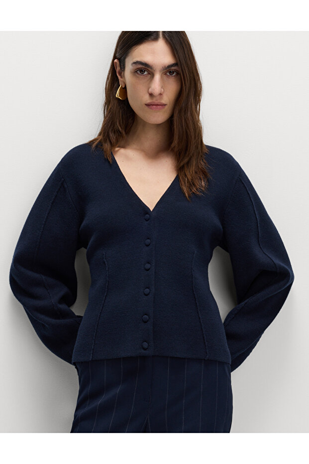 V-Yaka Düğmeli Hırka - 1