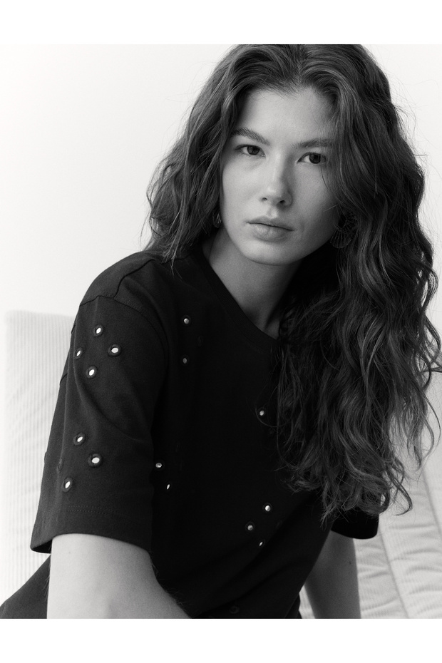 Saf Pamuklu Süslemeli Üst - 4