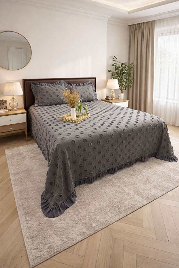 Ruffled Bedspread Double Size - 1