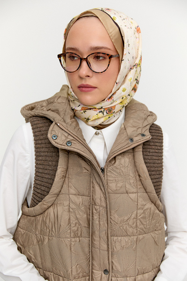 Ribanalı Kapüşonlu Kapitone Yelek - 3