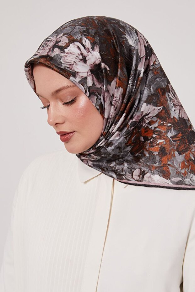 Batik Floral Pattern Sparkling Crystal Scarf