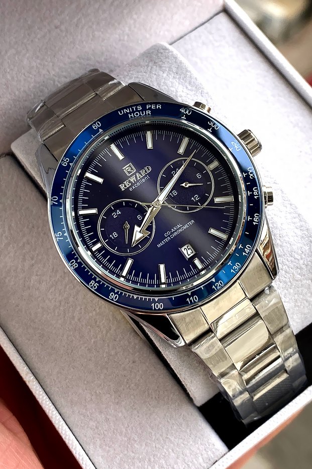 Original 2 Year Warranty Men's Wristwatch Steel Band Boxed
