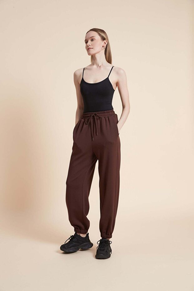 بنطال رياضي سادة مع خصر برباط - 3