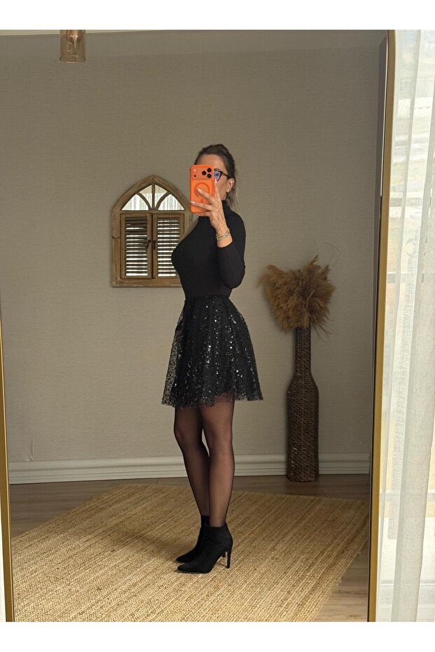 Pullu siyah etek - 2