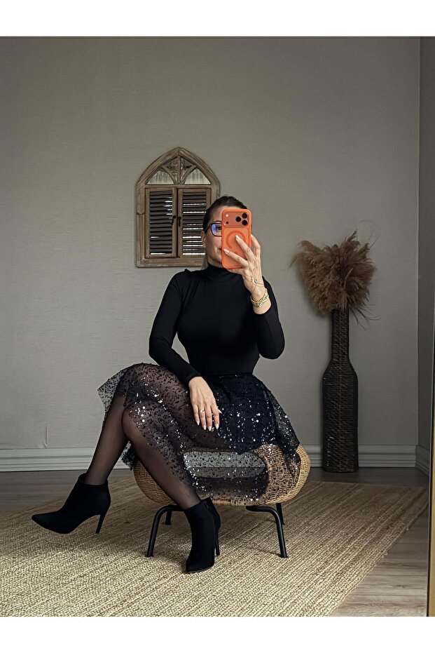 Pullu siyah etek - 3