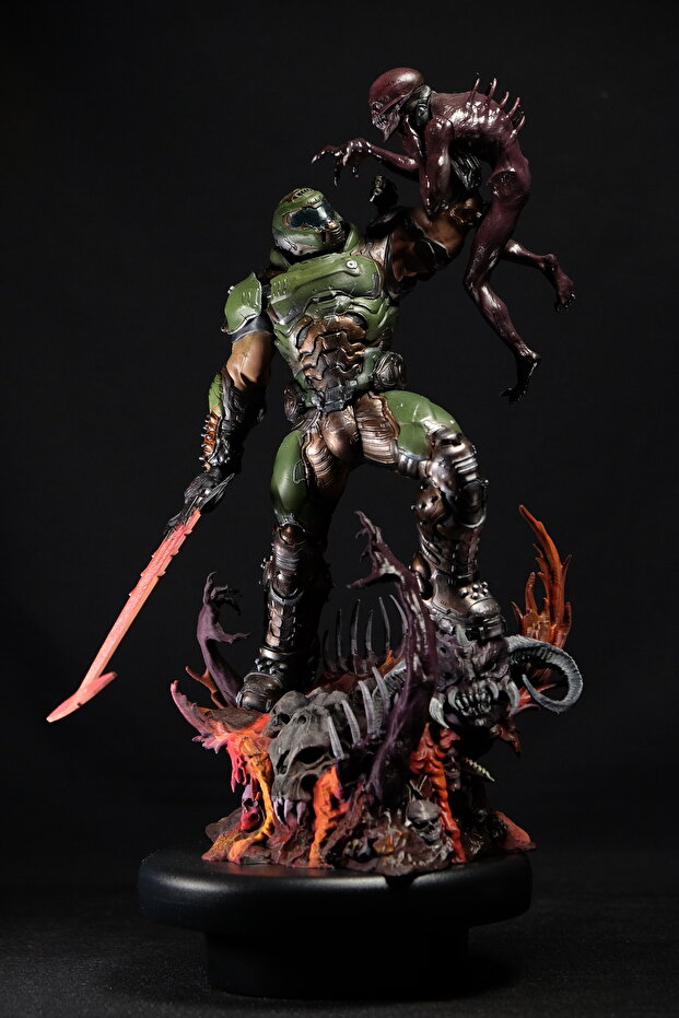 Doom Slayer 1:9 Figür - 3