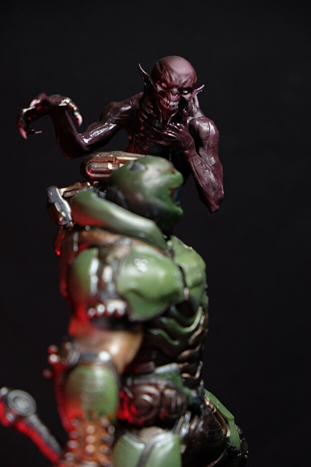 Doom Slayer 1:9 Figür - 8