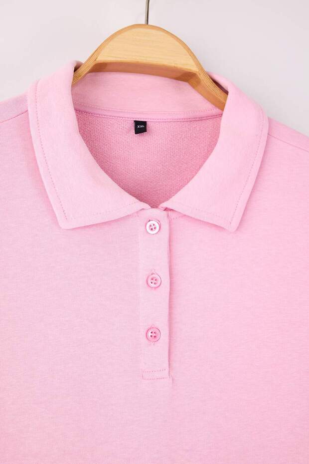 Pembe Polo Yaka Kolları Çizgili Büyük Beden Sweatshirt TBBAW26AO00053 - 5