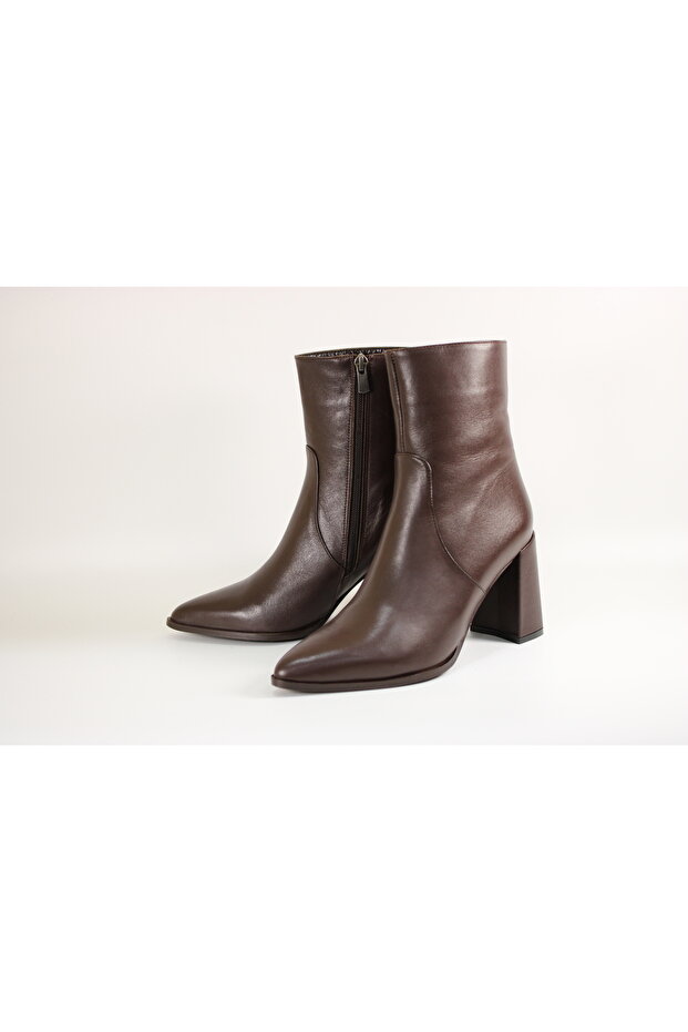 Genuine Leather Very High Quality and Stylish Heeled Boots