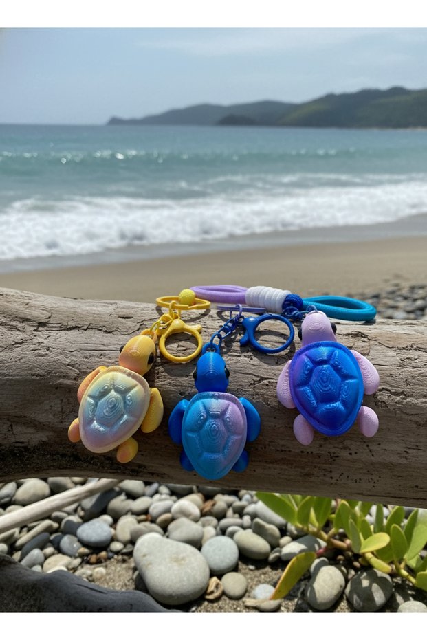 1 Piece Colorful Turtle Figured Keychain – Fun and Collectible Design