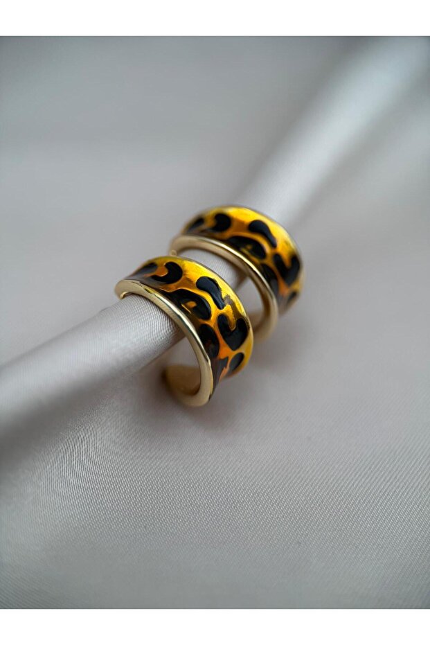 أقراط دائرية منقوشة بنمط الفهد من مينيلي - 5