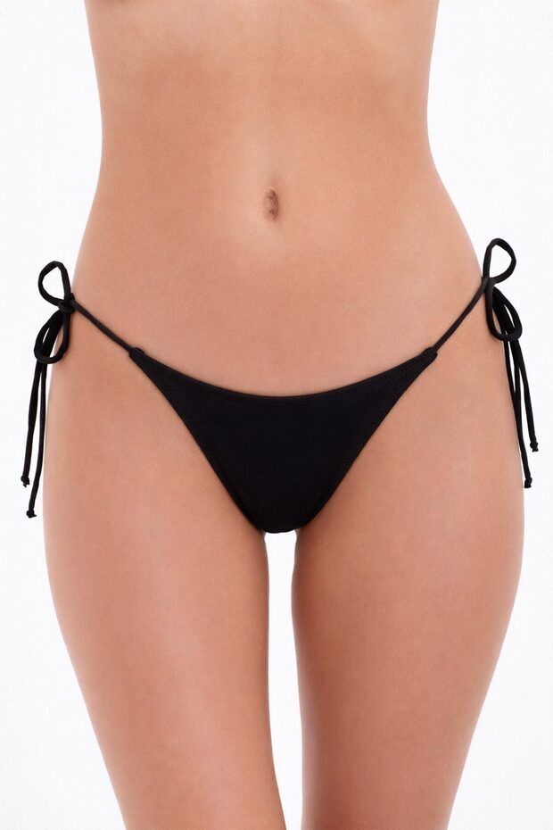 63005 Siyah String Bikini Altı - 1