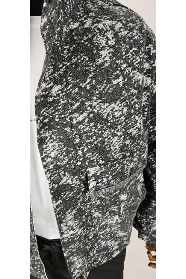 معطف منقوش بجيب كاشي - 3