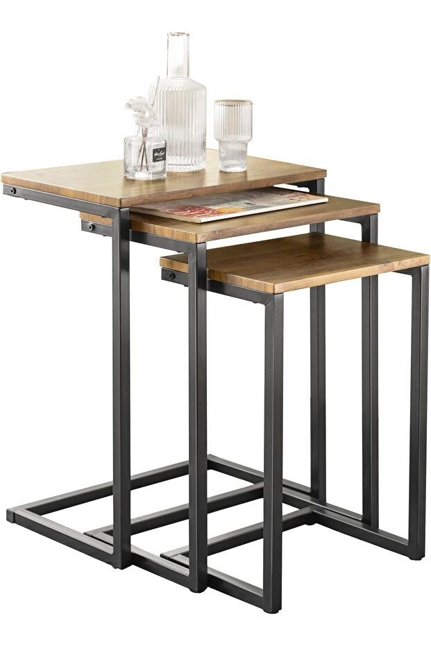 مجموعة طاولات مكملة لبعضها البعض تتميز بتصميم متداخل - 1