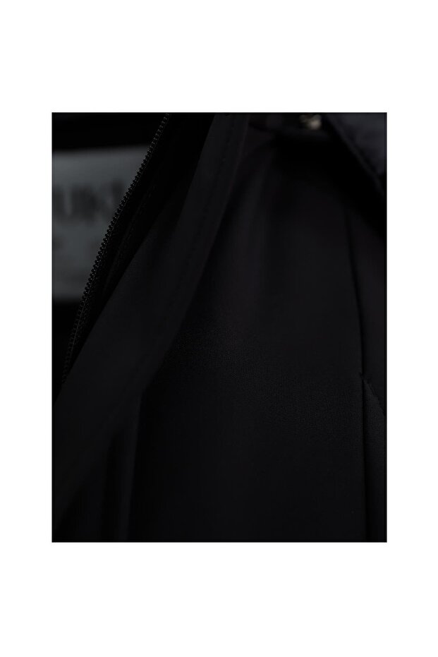 SİYAH Kapişonlu Kışlık Mont - 3