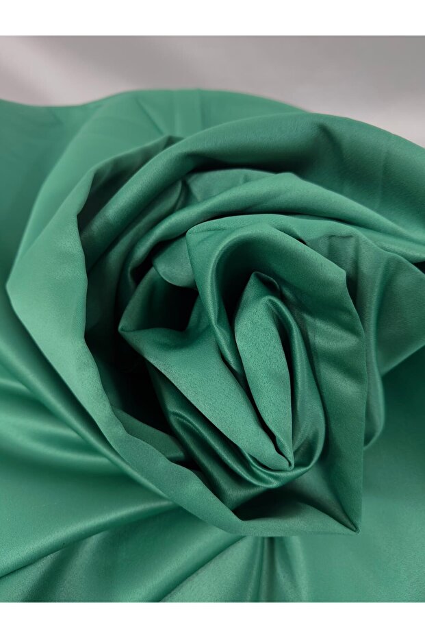 Mat Saten 31 Zumrut Green 150 cm Top (20 Meters)