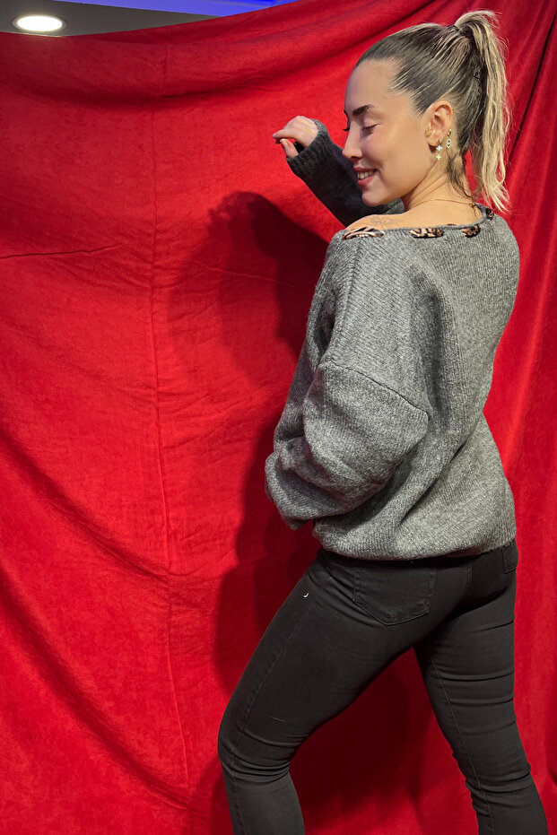 Fular Detaylı Kazak - 2