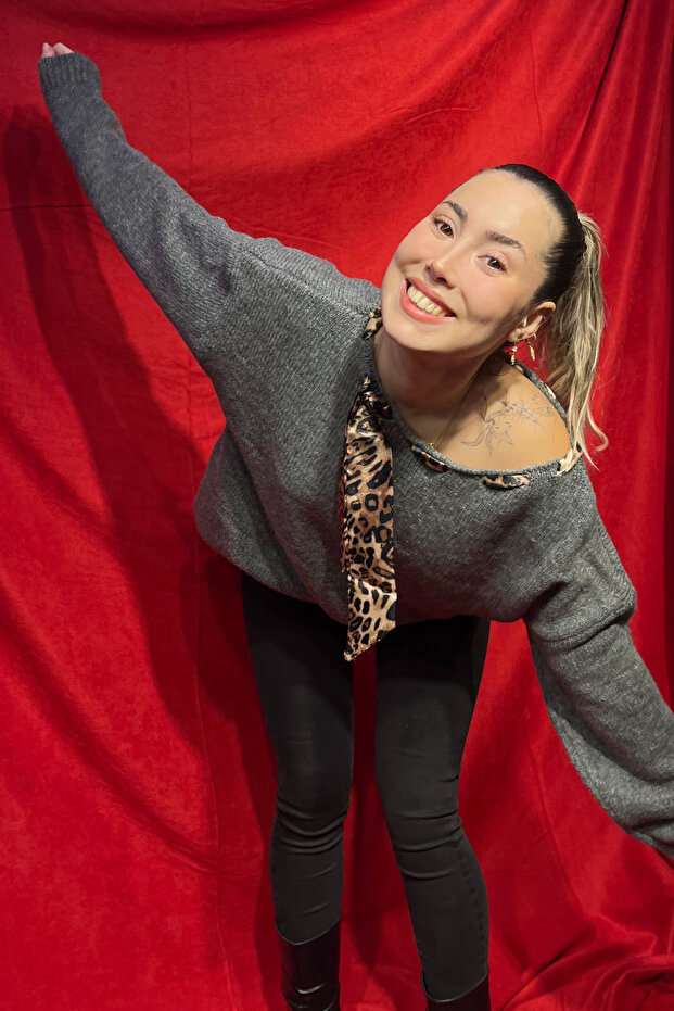 Fular Detaylı Kazak - 3