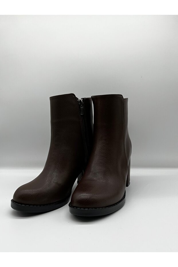 topuklu kadın bot - 3