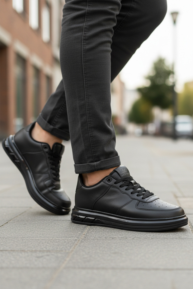 2043 Black Men's Sports Shoes