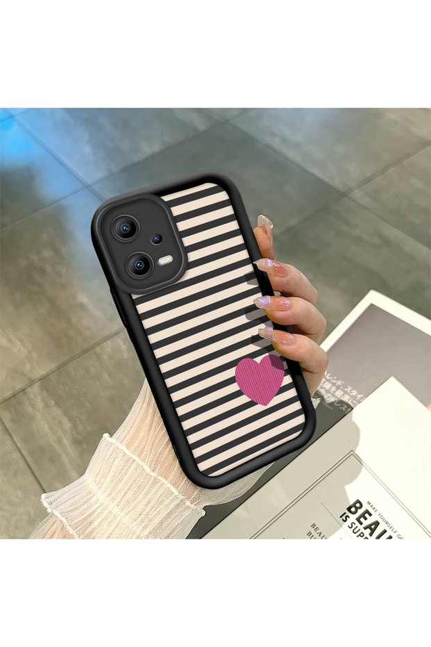 Xiaomi Poco X5 Compatible Black Silicone Heart Pattern Lens Protection Shock Absorbing Flexible Case