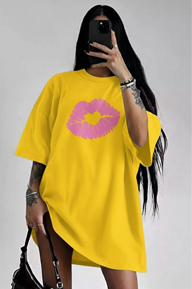 Pink Lips Printed Unisex T-Shirt