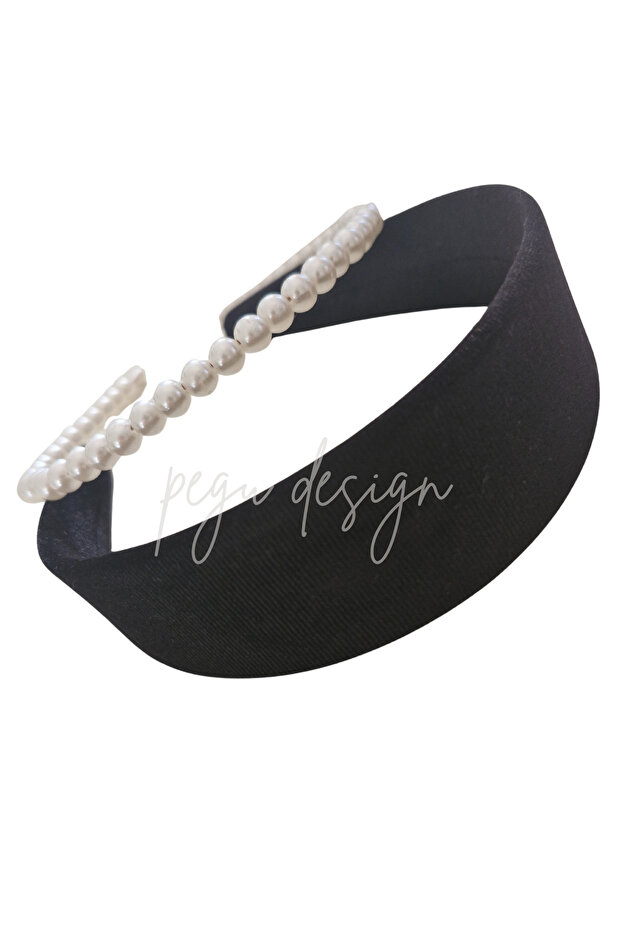 2-piece black velvet and pearl crown set