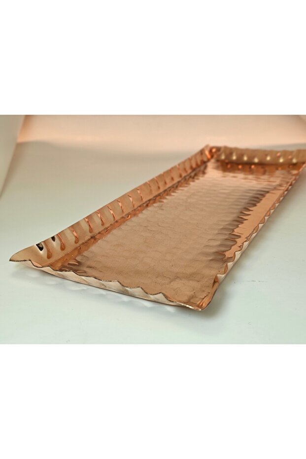 صينية نحاسية مصنوعة يدويًا - مزخرفة بنقوش مطروقة، صينية عرض مستطيلة الشكل. 32 × 12 سم - 4