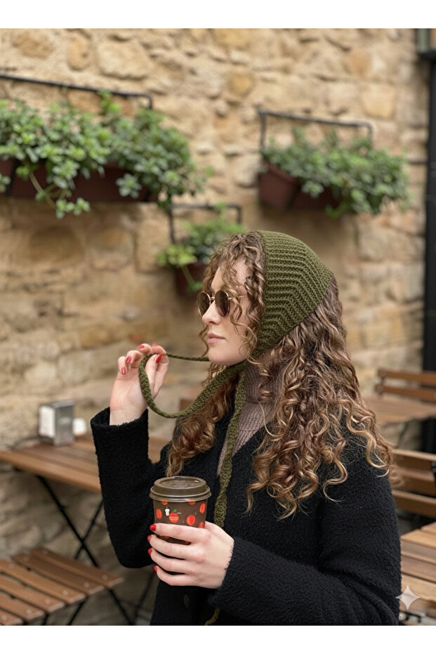 Women's Tie-Up Knit Bandana Beanie – Retro Style, Handmade Look, Stylish and Comfortable Design