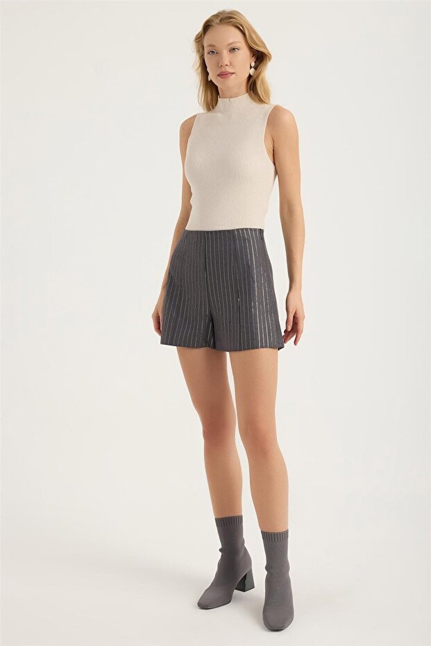 Payetli Yandan Fermuarlı Şort - 2