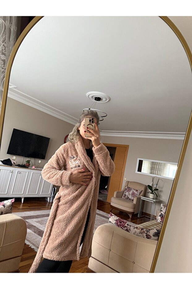 رداء نوم ناعم من القطيفة مع حزام - 2