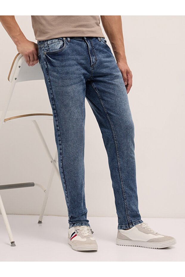 Men’s Regular Fit Denim Jeans with Stretch, Stylish Look & All-Day Comfort
