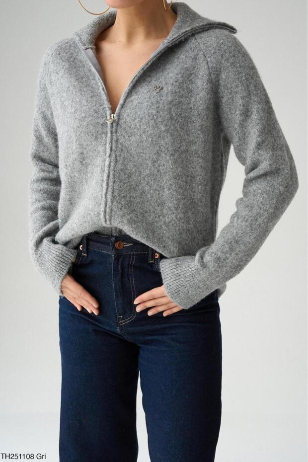 Women's Double Zipper Advertising Sleeve Premium Soft Cardigan