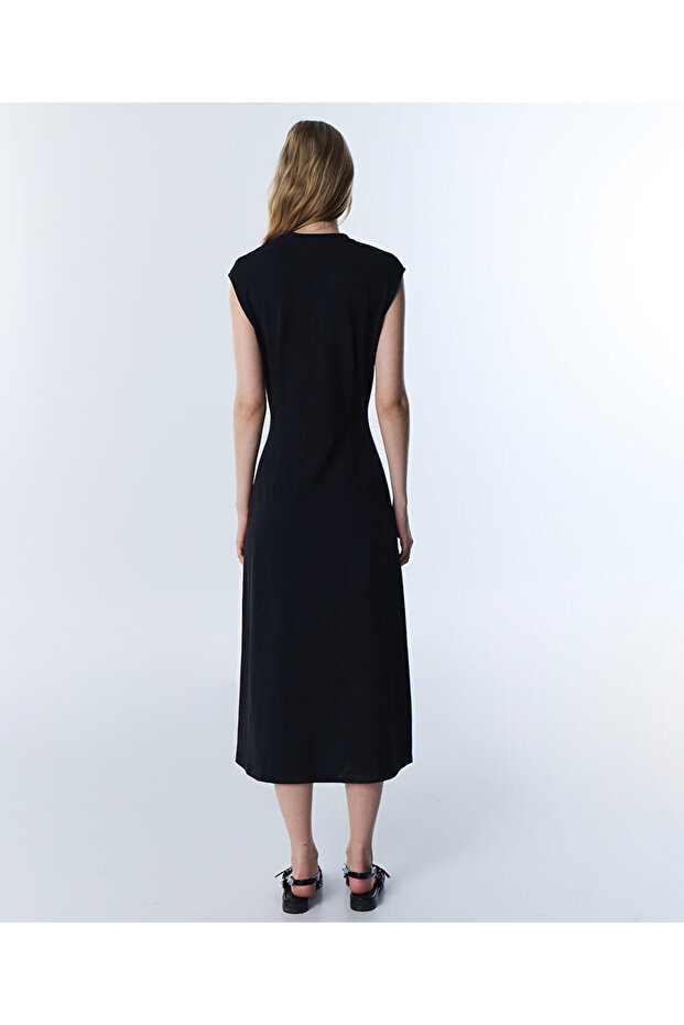 AGRAFLI MİDİ ELBİSE - 6