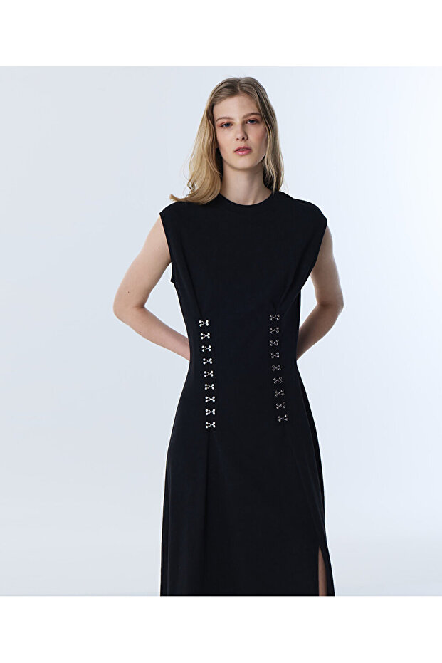 AGRAFLI MİDİ ELBİSE - 5