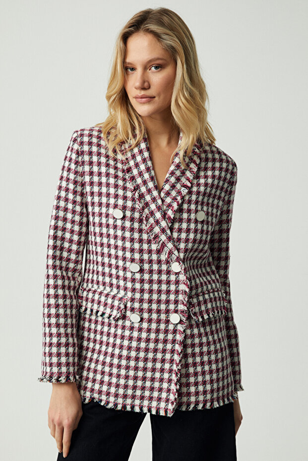Meran women's wool blend pink coat with button detail and long sleeves