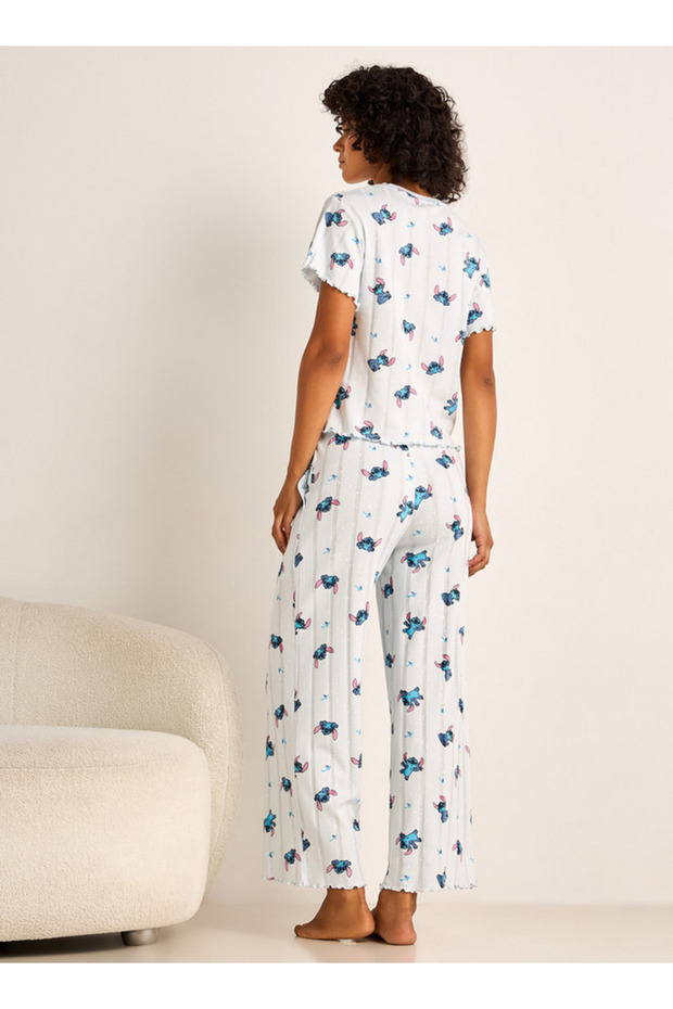 طقم بيجامة مكون من توب وبنطال - 4