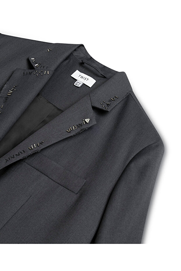 İŞLEMELİ OVERSIZE BLAZER - 4