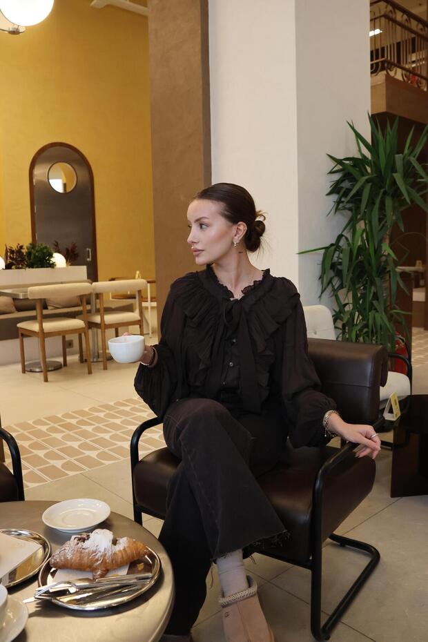 Fırfır Detaylı Siyah Gömlek - 5